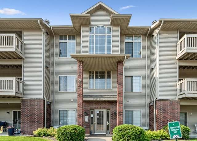 Property at 250 Cimarron Dr #122, Hiawatha, IA 52233, 2 beds, 2 baths