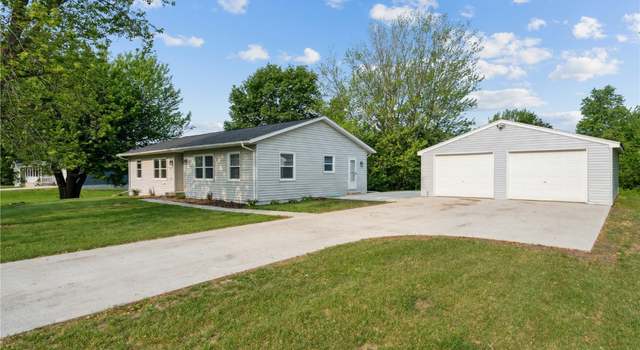 Photo of 1626 High View Dr, Mt Vernon, IA 52314