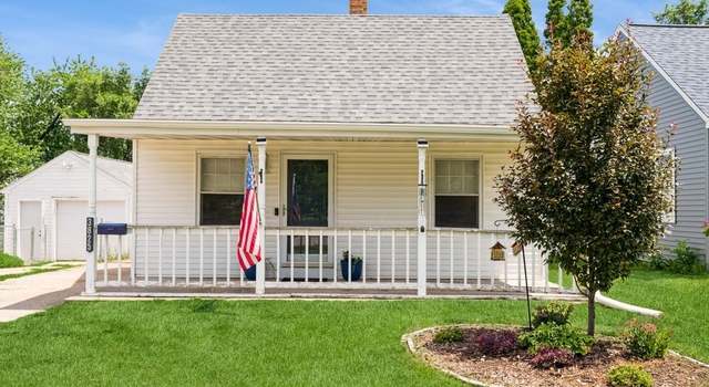Photo of 3825 Hart Ct, Cedar Rapids, IA 52402