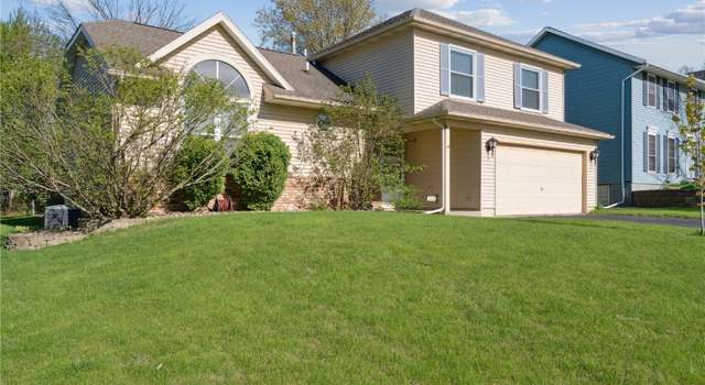 Photo of 4700 Coventry Ln NE, Cedar Rapids, IA 52402