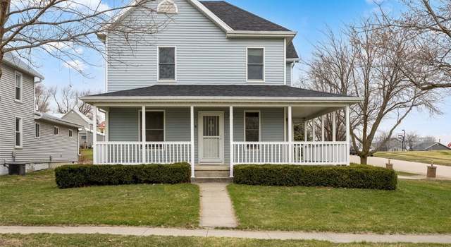 Photo of 109 Fremont St NE, Blairstown, IA 52209