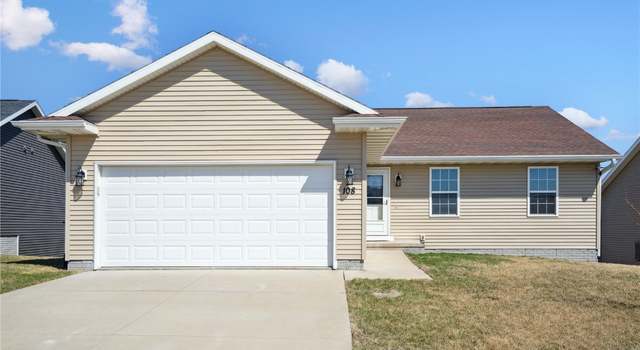 Photo of 108 Viking Dr, Vinton, IA 52349