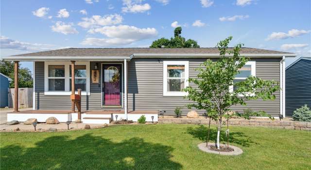 Photo of 452 Lewellen Dr NW, Cedar Rapids, IA 52405