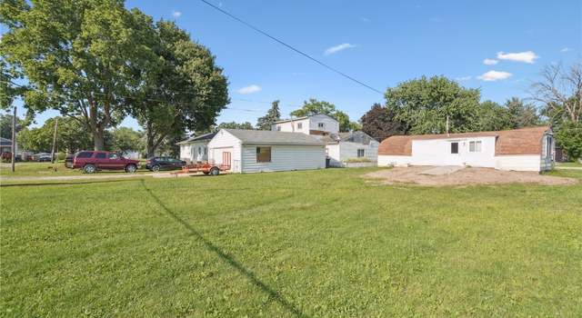 Photo of 847 Lincoln Ave, Marengo, IA 52301