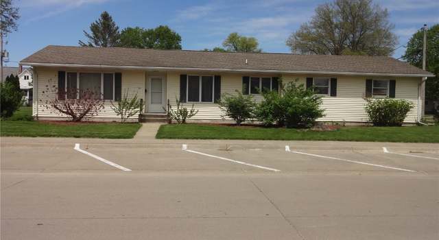 Photo of 259 E Marion St, Marengo, IA 52301