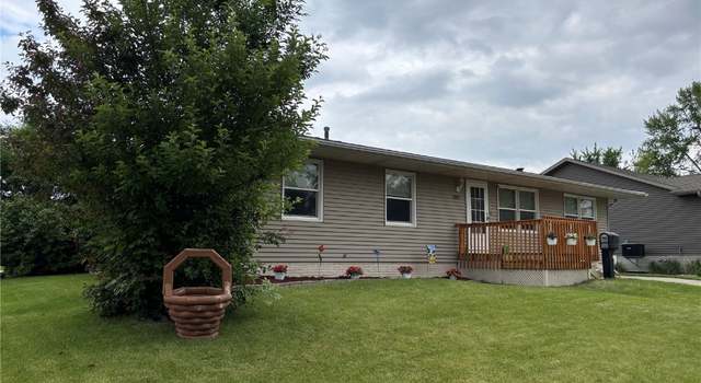 Photo of 103 Broadmore Rd SW, Cedar Rapids, IA 52405