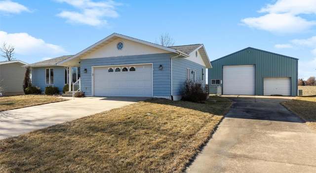 Photo of 101 S 3rd Ave, Alburnett, IA 52202