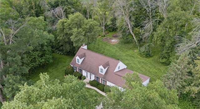 Photo of 5 Hillcrest Heights Ln, Mount Vernon, IA 52314