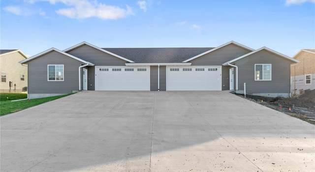 Photo of 203 William Way, Newhall, IA 52315