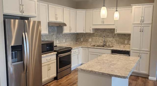 Photo of 3550 Stone Creek Cir SW #203, Cedar Rapids, IA 52404
