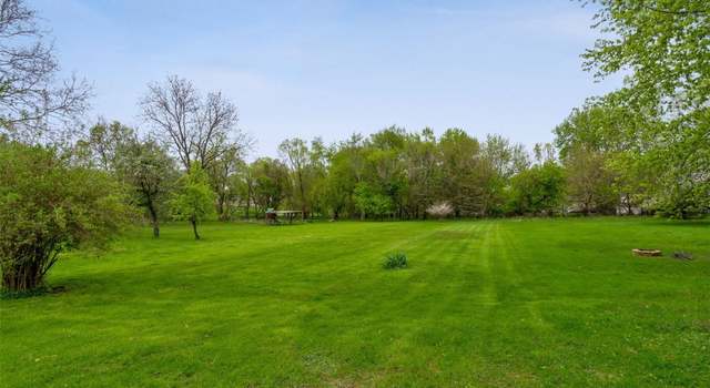 Photo of 2453 Fruitland Blvd SW, Cedar Rapids, IA 52404