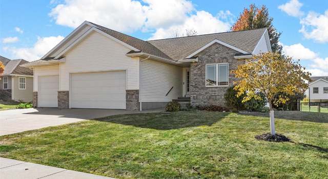 Photo of 463 Sunset Dr, Fairfax, IA 52228