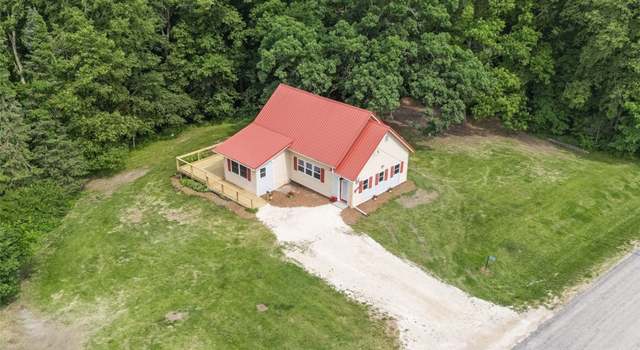 Photo of 4058 Jordans Grove Rd, Central City, IA 52214