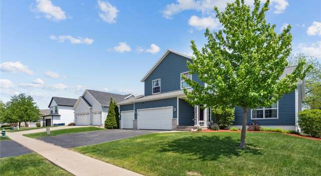 Photo of 6911 Springwood Pl NW, Cedar Rapids, IA 52404