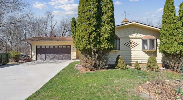 Photo of 117 Lakeside Dr, Solon, IA 52333