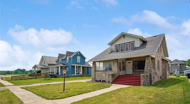 Photo of 95 3rd Ave, Keystone, IA 52249