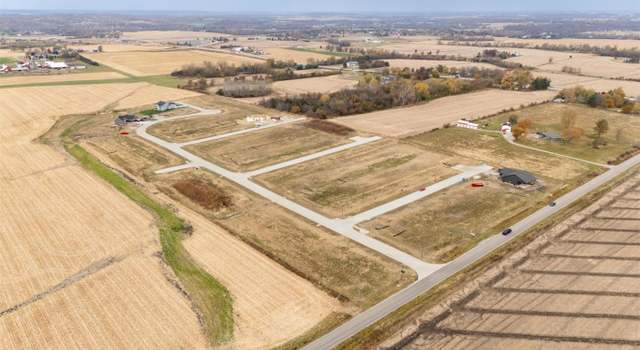 Photo of Lot 23 Country Ct, Robins, IA 52328