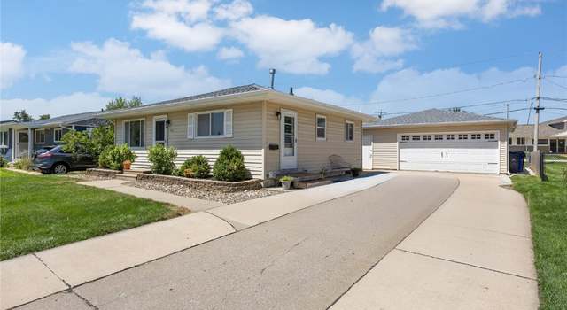 Photo of 754 Gateway St NE, Cedar Rapids, IA 52402
