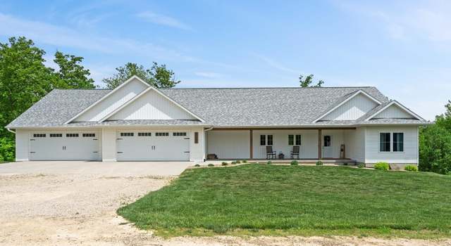 Photo of 21104 Rebel Dr, Anamosa, IA 52205