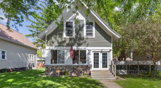 Photo of 1019 9th St NW, Cedar Rapids, IA 52405