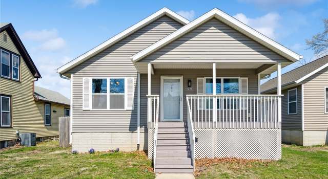 Photo of 722 2nd Ave SW, Cedar Rapids, IA 52404