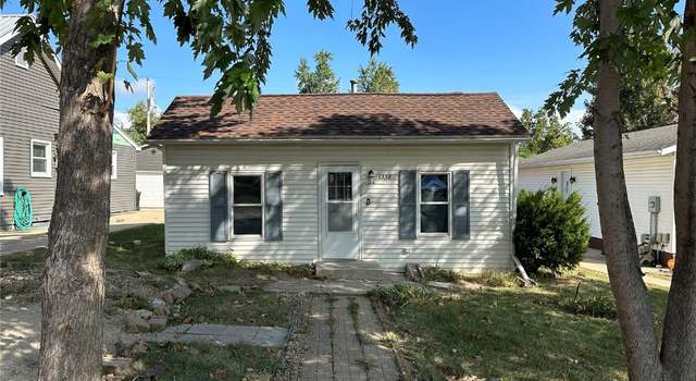 Photo of 1338 22nd Ave SW, Cedar Rapids, IA 52404