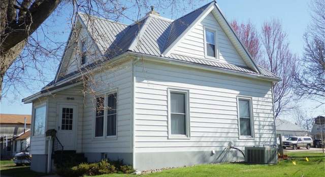 Photo of 808 5th Ave, Vinton, IA 52349
