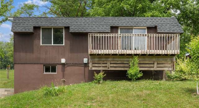 Photo of 22101 Pleasant Dr, Marion, IA 52302