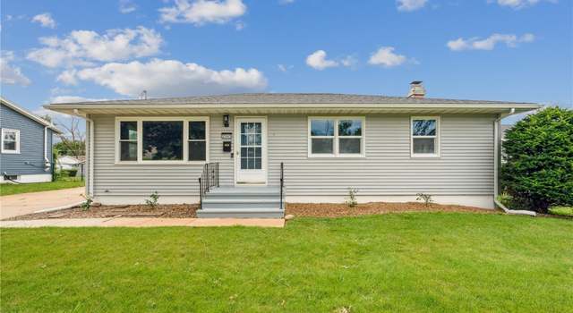 Photo of 2645 25th Ave, Marion, IA 52302
