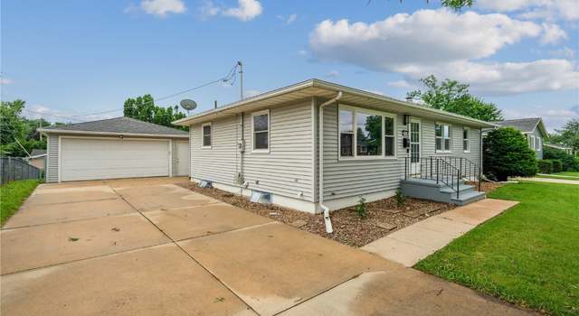 Photo of 2645 25th Ave, Marion, IA 52302