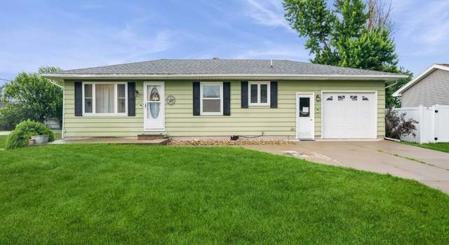 Photo of 300 6th Ave, Newhall, IA 52315