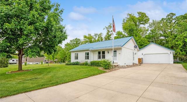 Photo of 120 Circle Dr, Springville, IA 52336