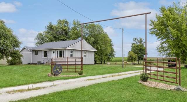 Photo of 3750 Walker Rd, Walker, IA 52352