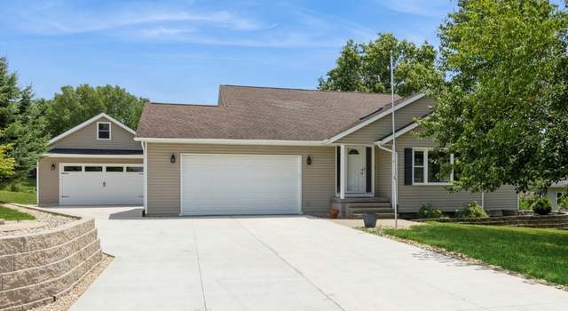 Photo of 1276 Winchester Dr NE, Swisher, IA 52338