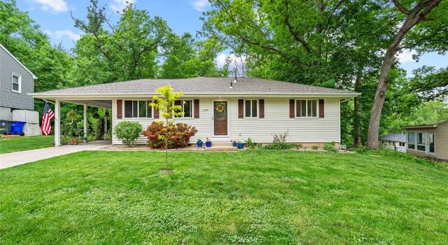 Photo of 1309 Parkwood Dr SE, Cedar Rapids, IA 52403