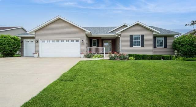 Photo of 211 Thompson Dr, Atkins, IA 52206