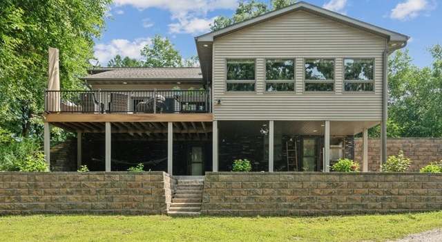 Photo of 2332 Jefferson Rd, Manchester, IA 52057