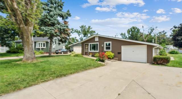 Photo of 1360 Starry Dr, Marion, IA 52302