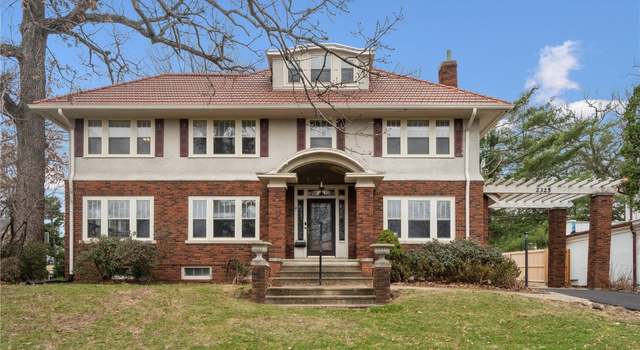Photo of 2325 Grande Ave SE, Cedar Rapids, IA 52403