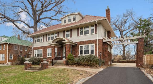 Photo of 2325 Grande Ave SE, Cedar Rapids, IA 52403