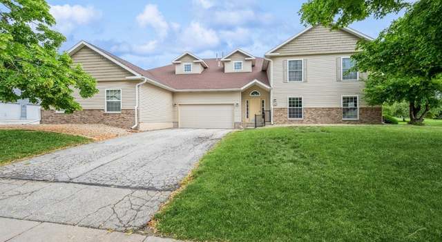 Photo of 4405 Westchester Dr Unit A, Cedar Rapids, IA 52402