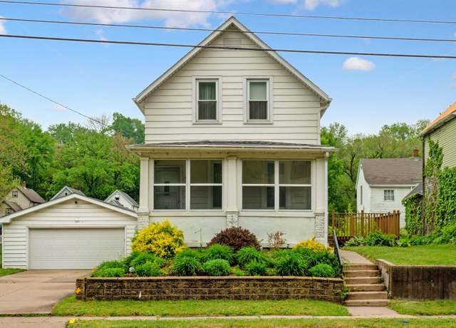 Property at 433 Kaufmann Ave, Dubuque, IA 52001, 3 beds, 1 bath