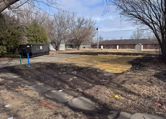 Property at 732 N Scyamore St, Monticello, IA 52310