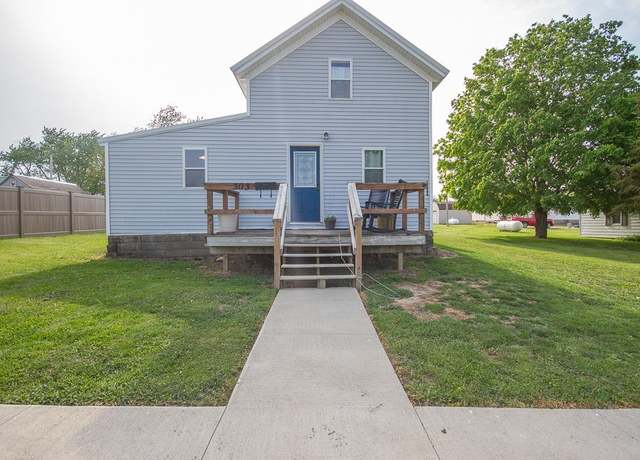 Property at 303 Summit St, Onslow, IA 52321, 2 beds, 1.5 baths