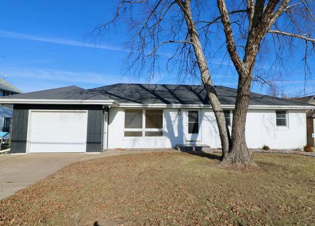 Property at 3442 Asbury Rd, Dubuque, IA 52002, 4 beds, 2 baths