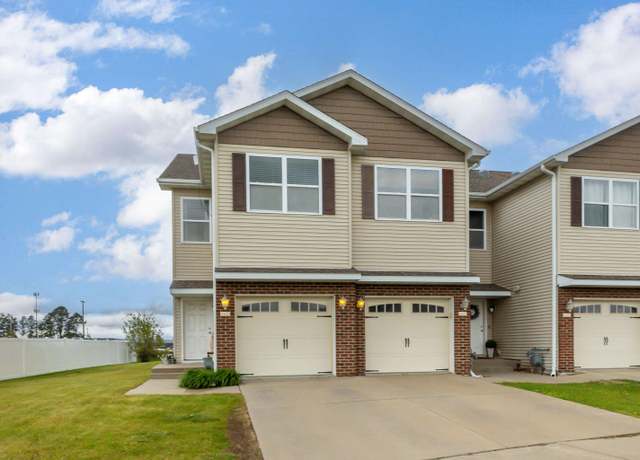 Property at 2621 Millstone Dr, Dubuque, IA 52002, 3 beds, 3 baths