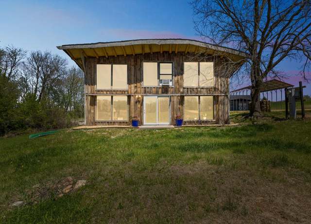 Property at 5664 N Dutch Hollow Rd, Potosi, WI 53820, 2 beds, 1 bath