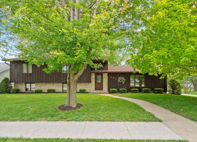 Property at 701 Anderson St, Manchester, IA 52057, 3 beds, 2 baths