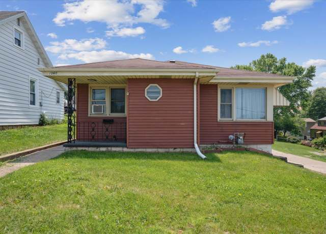 Property at 1060 Loras Blvd, Dubuque, IA 52001, 3 beds, 1.5 baths
