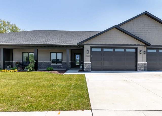 Property at 2438 Rolling Creek Ln, Dubuque, IA 52003, 3 beds, 3 baths